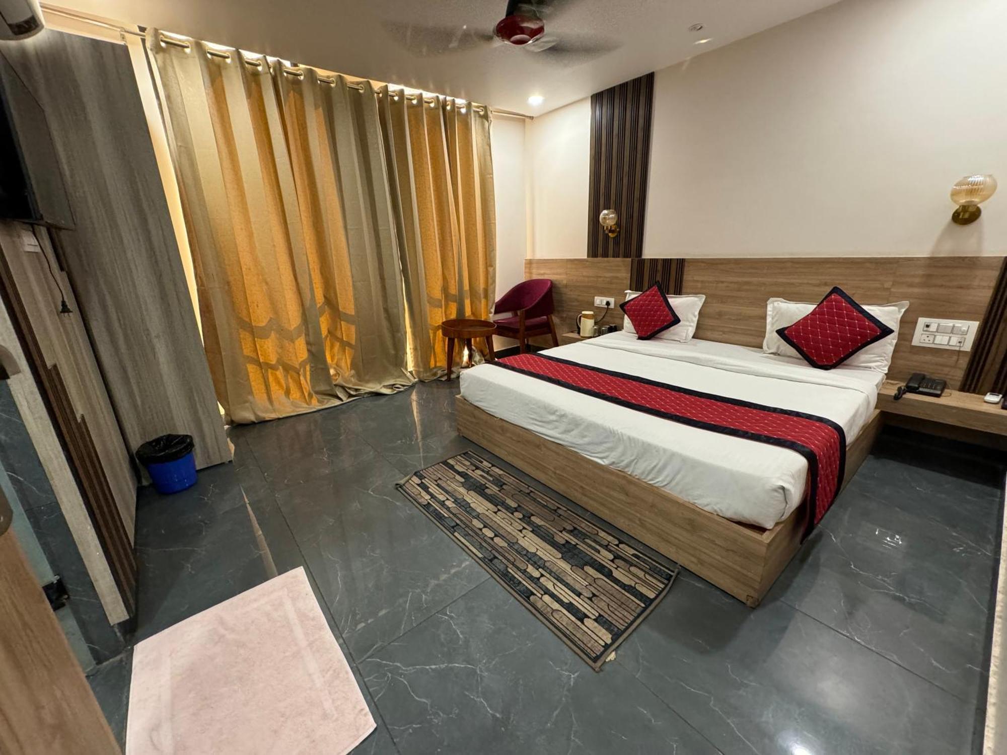 הרידוואר Namay Inn By T And M Hotels מראה חיצוני תמונה