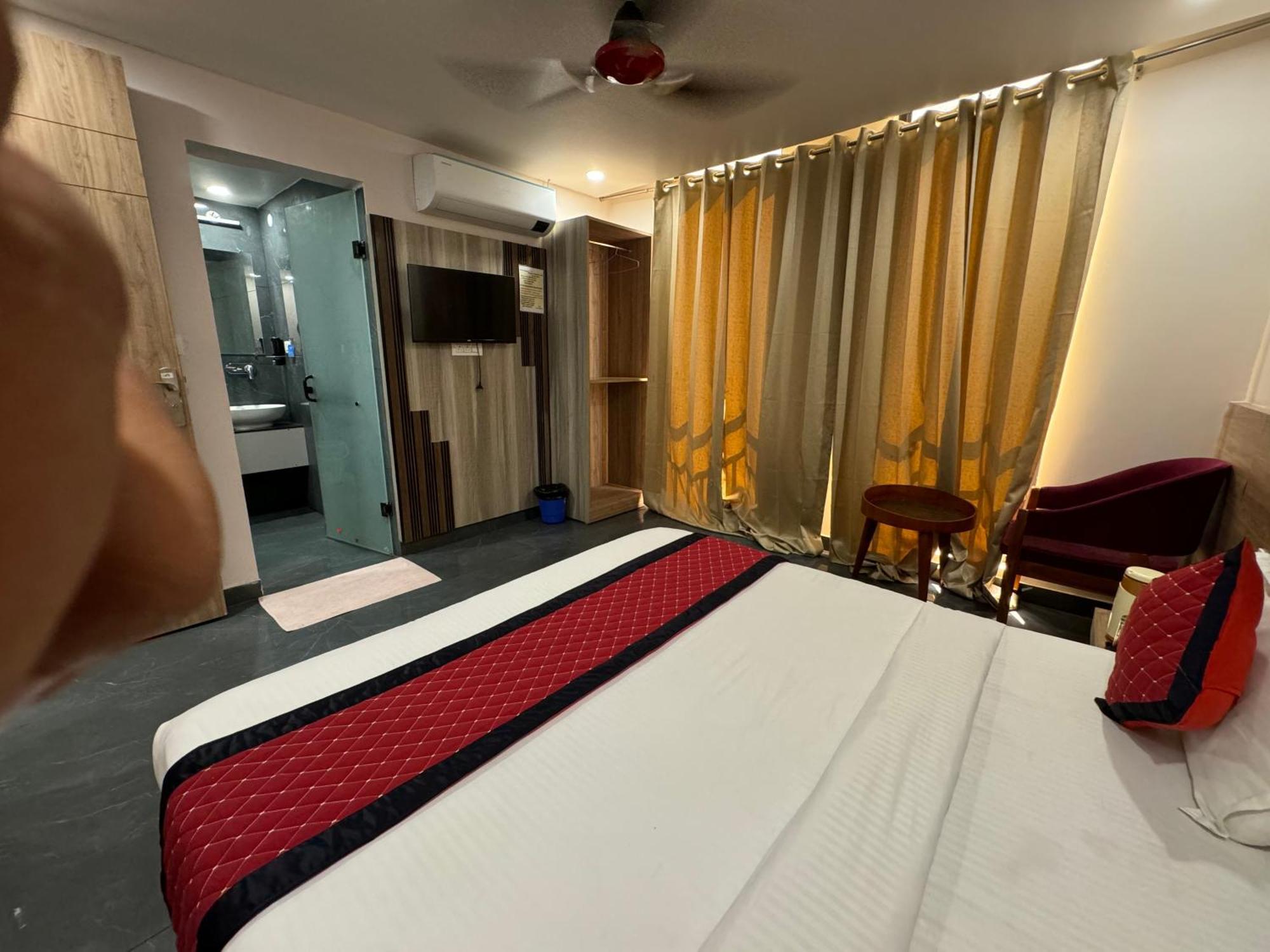 הרידוואר Namay Inn By T And M Hotels מראה חיצוני תמונה